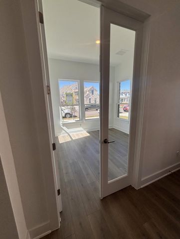 125 Las Posas DR, Liberty Hill, TX 78642