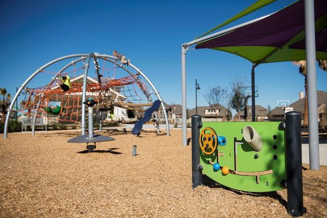 125 Las Posas DR, Liberty Hill, TX 78642