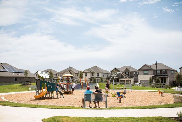 125 Las Posas DR, Liberty Hill, TX 78642