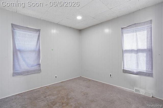 21966 Curie Avenue, Warren, MI 48091
