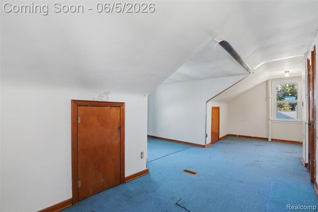 21966 Curie Avenue, Warren, MI 48091