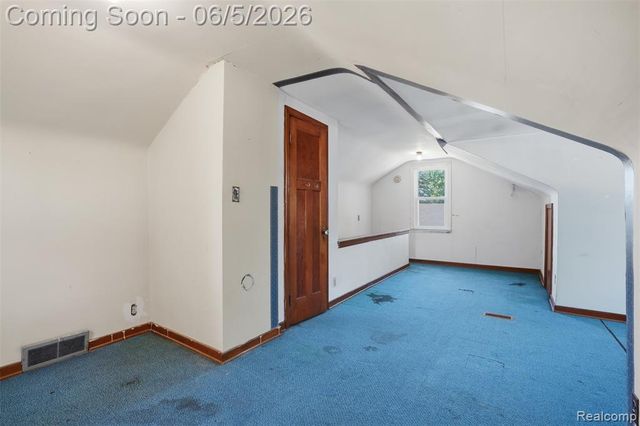 21966 Curie Avenue, Warren, MI 48091
