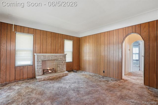 21966 Curie Avenue, Warren, MI 48091