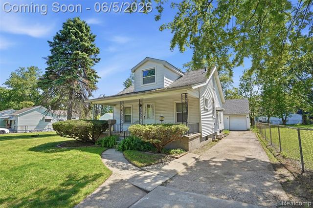21966 Curie Avenue, Warren, MI 48091