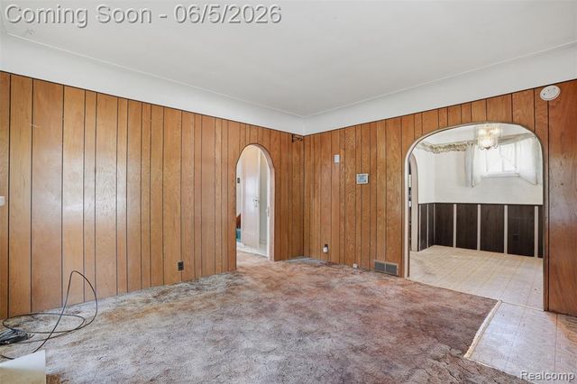 21966 Curie Avenue, Warren, MI 48091