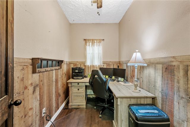 439 CR 414, Chilton, TX 76632