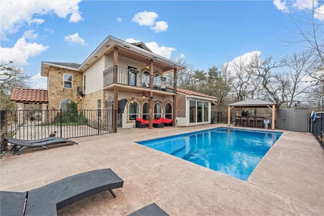 439 CR 414, Chilton, TX 76632