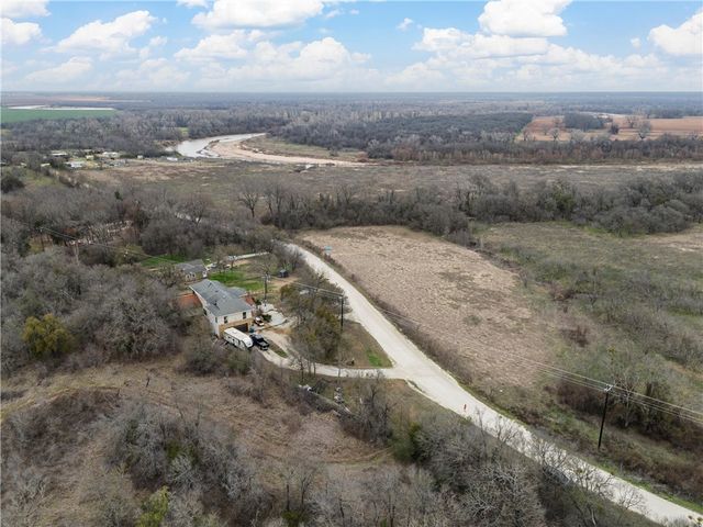 439 CR 414, Chilton, TX 76632