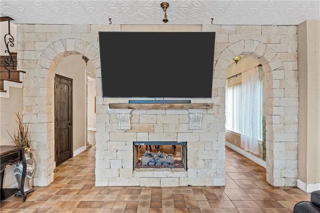 439 CR 414, Chilton, TX 76632