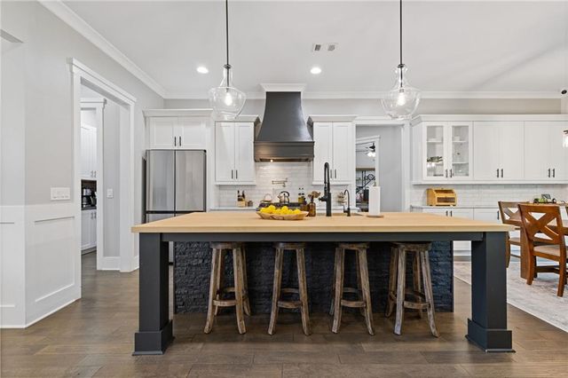 2685 Sardis Way, Buford, GA 30519