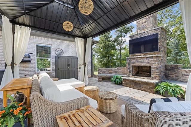 2685 Sardis Way, Buford, GA 30519
