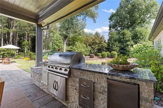 2685 Sardis Way, Buford, GA 30519