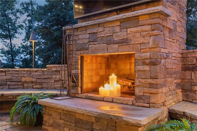 2685 Sardis Way, Buford, GA 30519