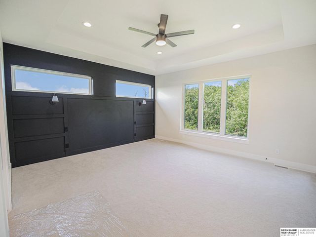 8910 Dragonfly Lane, Lincoln, NE 68526