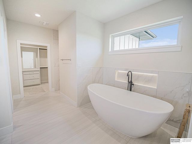 8910 Dragonfly Lane, Lincoln, NE 68526