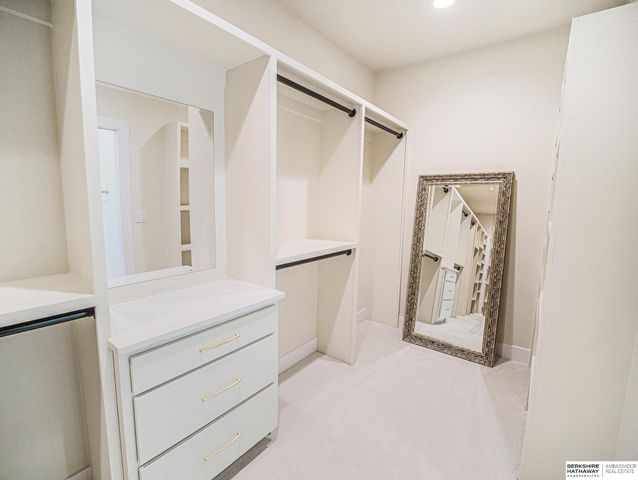 8910 Dragonfly Lane, Lincoln, NE 68526