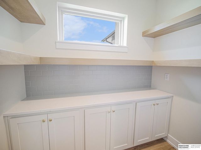 8910 Dragonfly Lane, Lincoln, NE 68526