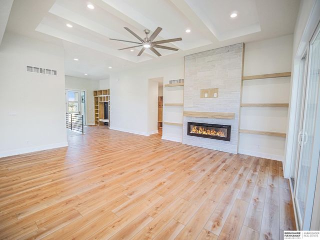 8910 Dragonfly Lane, Lincoln, NE 68526