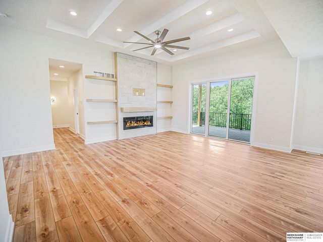 8910 Dragonfly Lane, Lincoln, NE 68526