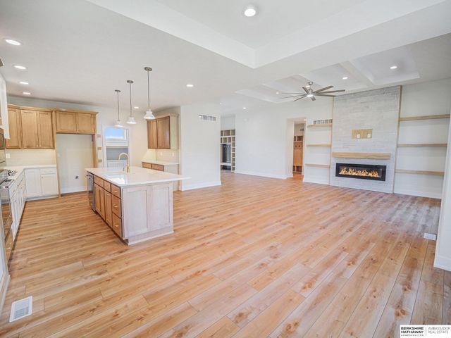 8910 Dragonfly Lane, Lincoln, NE 68526