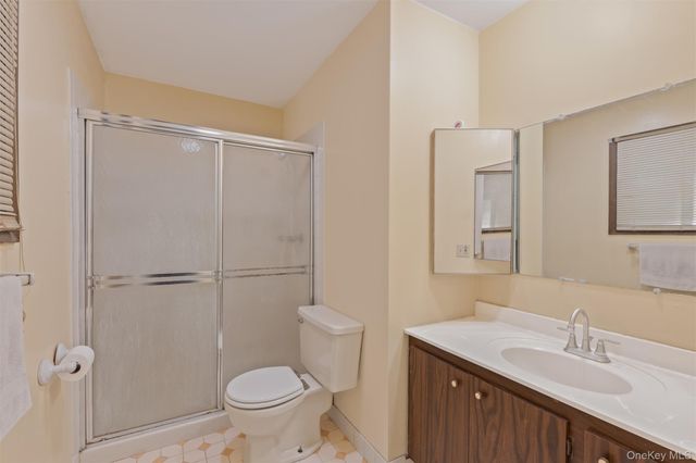 13 Jade Court, Pomona, NY 10970