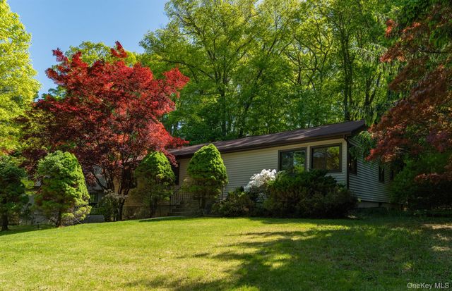 13 Jade Court, Pomona, NY 10970