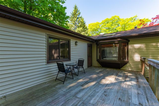 13 Jade Court, Pomona, NY 10970