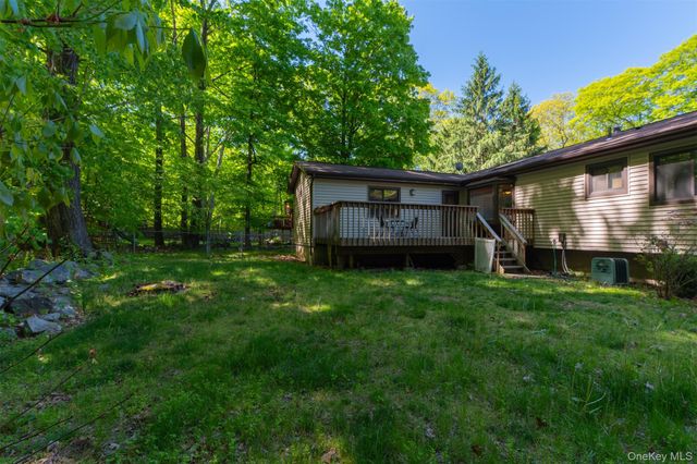 13 Jade Court, Pomona, NY 10970