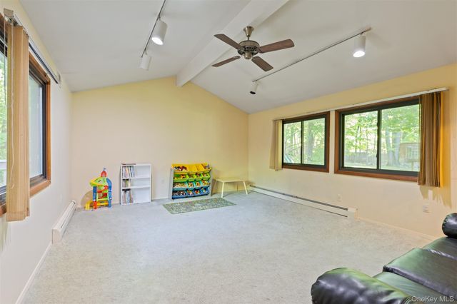 13 Jade Court, Pomona, NY 10970