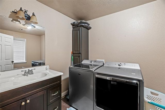 22336 N County Road 3170, Elmore City, OK 73433