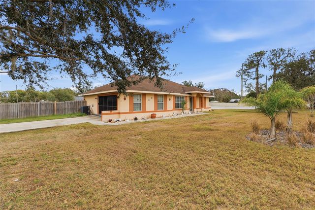 502 S DIXIE DRIVE, Howey In The Hills, FL 34737