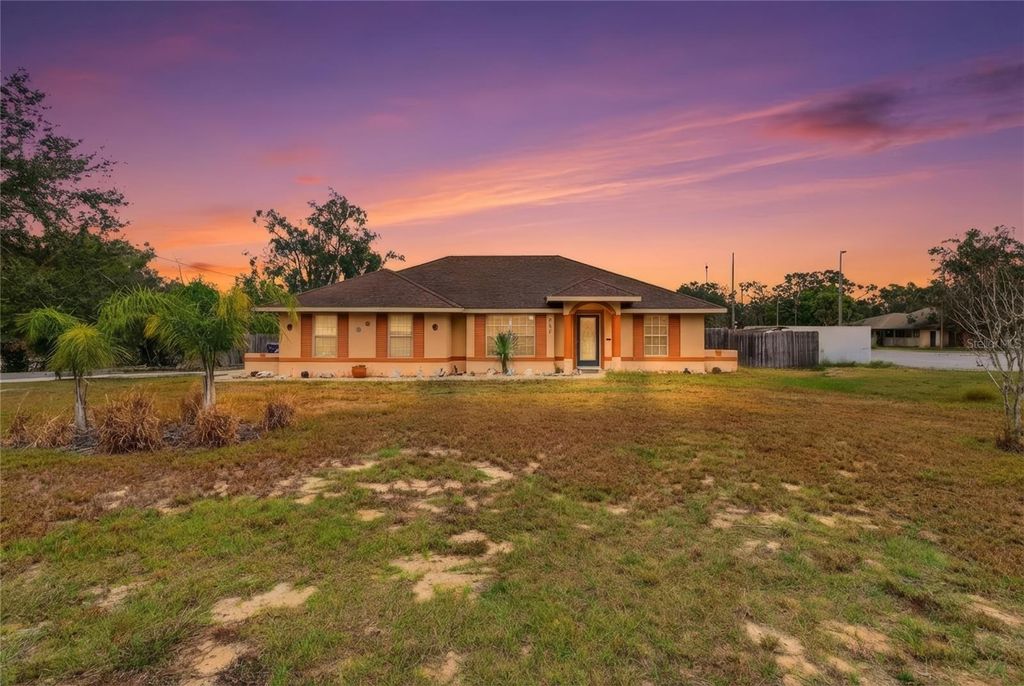 502 S DIXIE DRIVE, Howey In The Hills, FL 34737