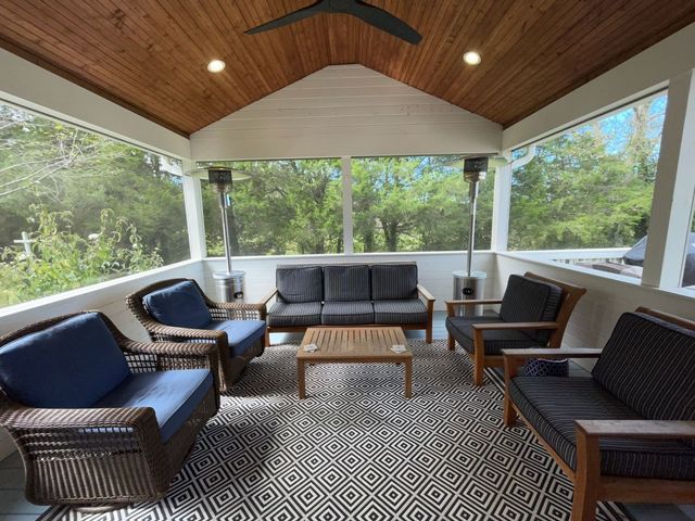 3982 Hopewell Rd, Culleoka, TN 38451