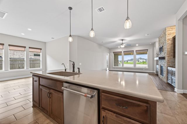 28929 Autumn Shore Drive, Fulshear, TX 77441