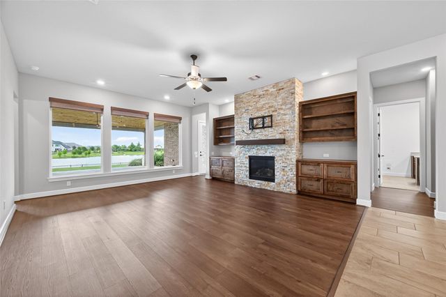 28929 Autumn Shore Drive, Fulshear, TX 77441