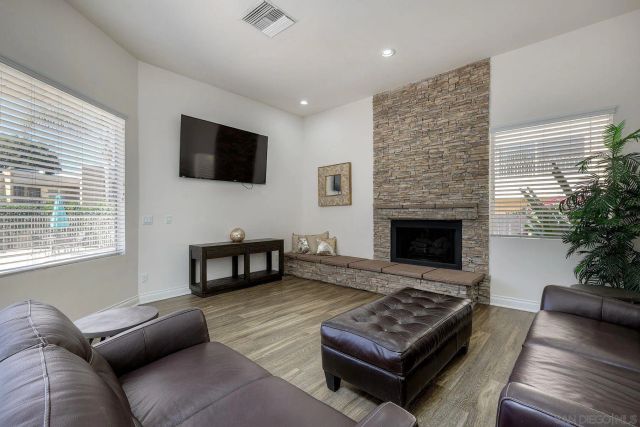 5707 Baltimore Dr 12, La Mesa, CA 91942