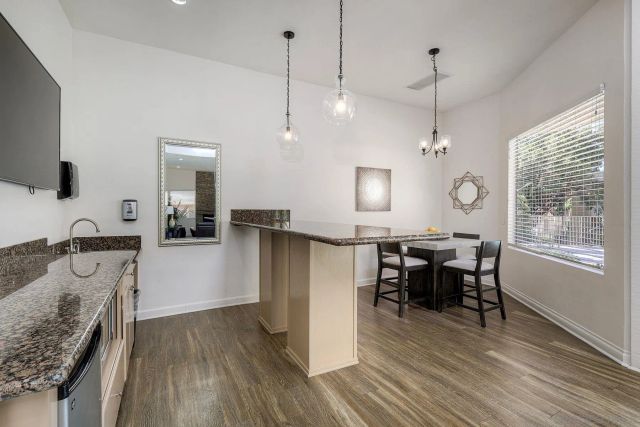 5707 Baltimore Dr 12, La Mesa, CA 91942