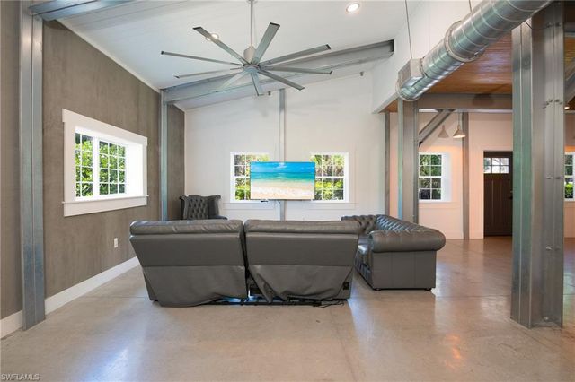 1301 Ivy WAY, Naples, FL 34117