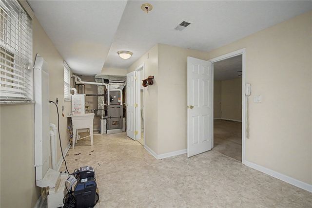 5158 Oak Tree Drive, Dayton, OH 45440