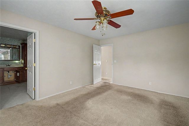 5158 Oak Tree Drive, Dayton, OH 45440
