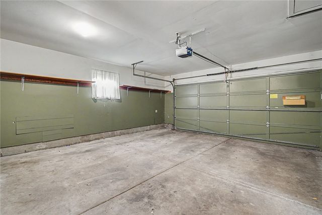 5158 Oak Tree Drive, Dayton, OH 45440