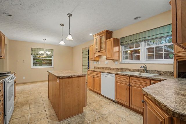 5158 Oak Tree Drive, Dayton, OH 45440
