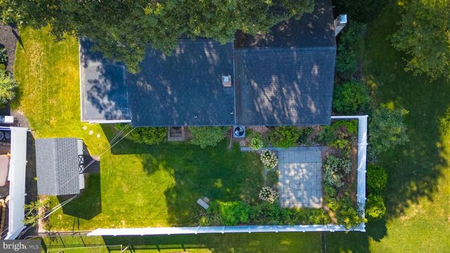 684 GENTRY DR, Lancaster, PA 17603