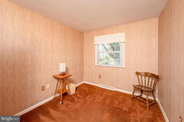 684 GENTRY DR, Lancaster, PA 17603