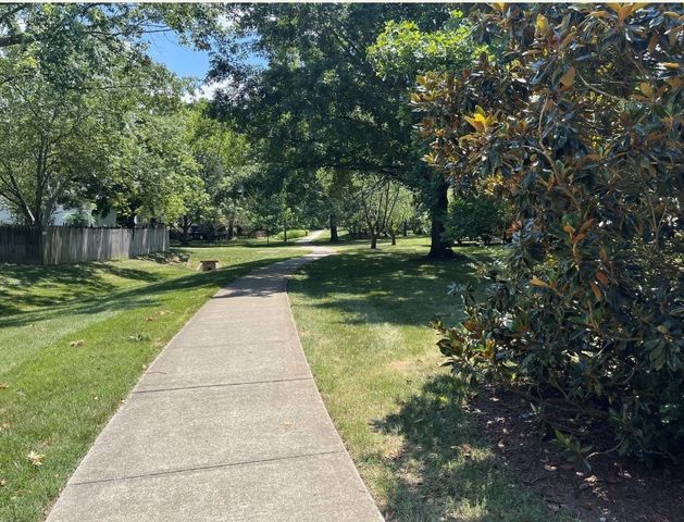 304 Montrose Ct, Franklin, TN 37069