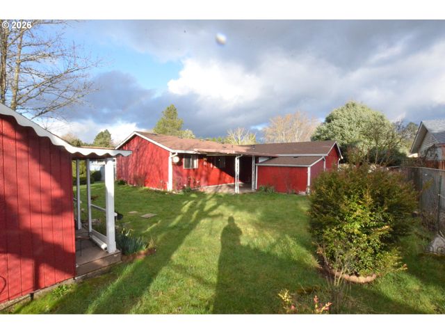 1685 Sw 194TH Ave, Beaverton, OR 97003