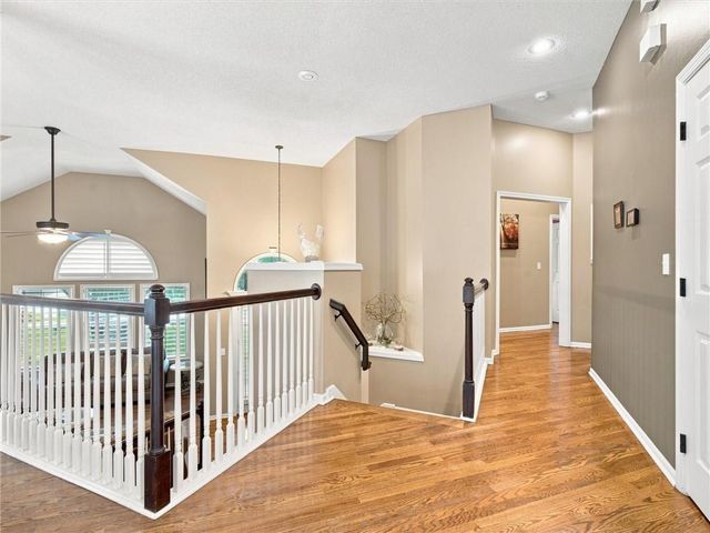 2340 W Trail Drive, Olathe, KS 66061