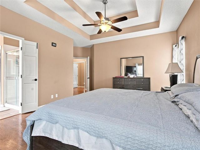 2340 W Trail Drive, Olathe, KS 66061