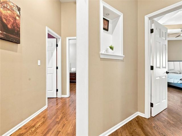 2340 W Trail Drive, Olathe, KS 66061