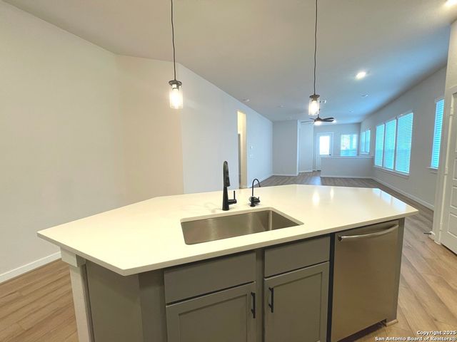 116 Radnor Rd, New Braunfels, TX 78130